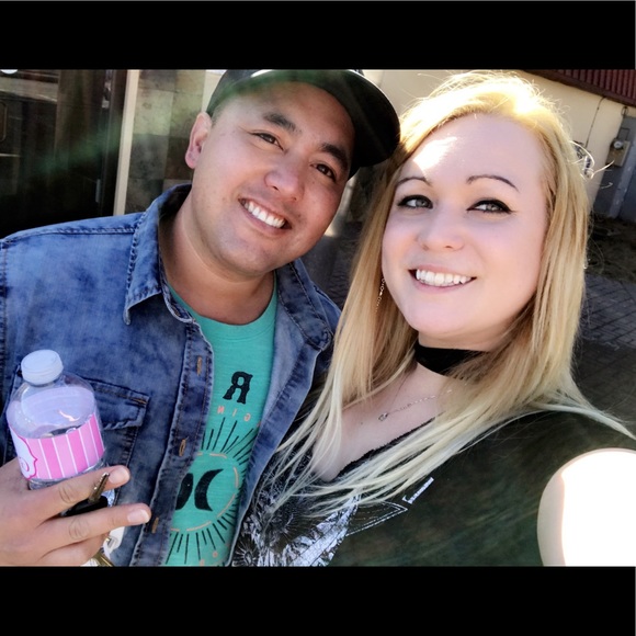 Meet your Posher, Justina - Picture 1 of 1